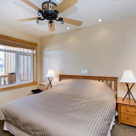 Sunstone Lodge By 101 Great Escapes マンモス・レイクス 部屋 写真