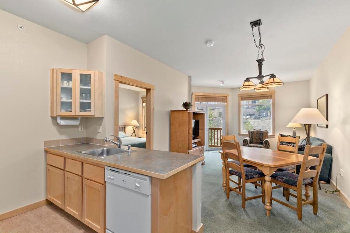 Sunstone Lodge By 101 Great Escapes マンモス・レイクス 部屋 写真
